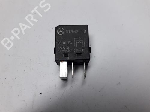 Used Electronic sensor MERCEDES-BENZ C-CLASS (W202) C 180 (202.018) (122 hp) 22499160