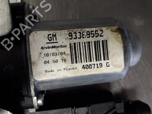Rudehejsemekanisme Højre foran OPEL MERIVA A MPV (X03) 1.6 16V (E75) (100 hp) 22450653