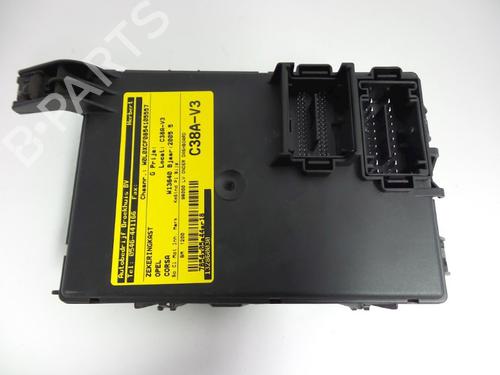 Boîte à Fusibles OPEL CORSA C (X01) 1.2 Twinport (F08, F68) | BP22467276E1 