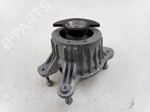 Used Engine mount Engine mount MERCEDES-BENZ C-CLASS T-Model (S205) C 300 e (205.253) (320 hp) 36458836 36458836