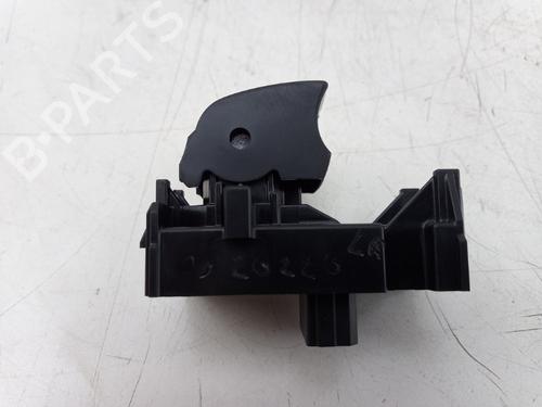 Switch TOYOTA COROLLA Estate (_E21_) 1.8 Hybrid (ZWE211W) | BP22496031I30 