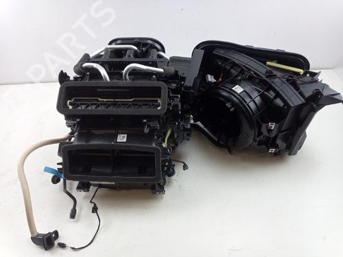 Used Heater matrix box VOLVO V60 II (225) B3 Mild-Hybrid (177 hp) 25448109