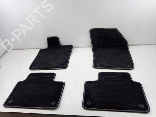 Altro VOLVO V60 II (225) T8 Plug-in Hybrid AWD (390 hp) 30112887