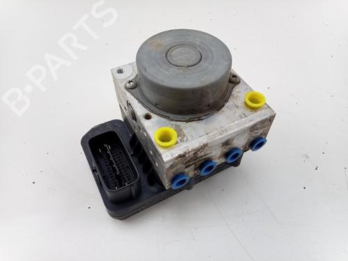 Used ABS pump TOYOTA VERSO S (_P12_) 1.33 (NSP120_) (99 hp) 27507223