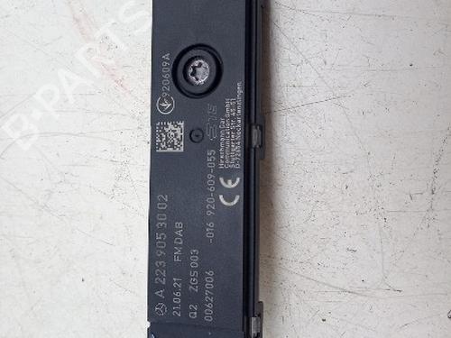 Used Electronic module Electronic module MERCEDES-BENZ V-CLASS (W447) V 300 CDI / d (447.811, 447.813, 447.815) (237 hp) 39963343 39963343