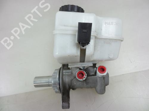 Used Brake master cylinder VW PASSAT B8 (3G2, CB2) 1.4 GTE Hybrid (218 hp) 22488165