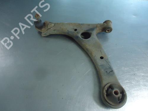 Used Left front suspension arm TOYOTA COROLLA (_E12_) 1.6 VVT-i (ZZE121_, ZZE121R) (110 hp) 22463624