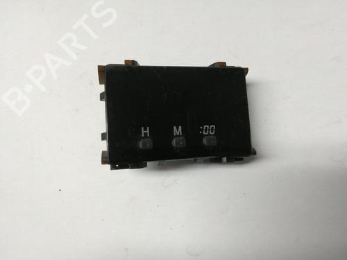 Używane Monitor / Wyświetlacz SUZUKI GRAND VITARA I (FT, HT) 2.5 V6 24V 4x4 (SQ625) (158 hp) 30837618