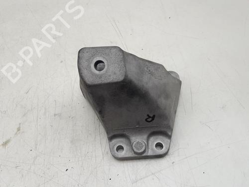Used Engine mount BMW 5 Touring (F11) 520 d (190 hp) 22499680