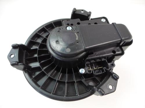 Used Heater blower motor TOYOTA YARIS (_P13_) 1.3 (NSP130_, NSP130) (99 hp) 22473544