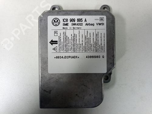 Airbag module VW TRANSPORTER T5 Van (7HA, 7HH, 7EA, 7EH) 1.9 TDI (105 hp) 22500526
