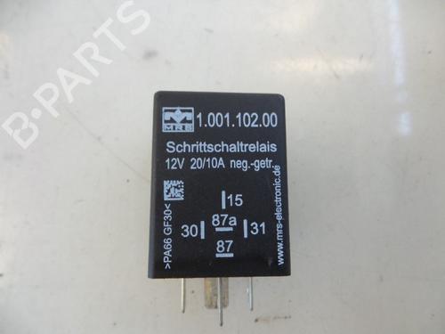 Used Electronic sensor MERCEDES-BENZ SPRINTER 3,5-t Van (B906) 319 CDI / BlueTEC (906.631, 906.633, 906.635, 906.637) (190 hp) 22499364