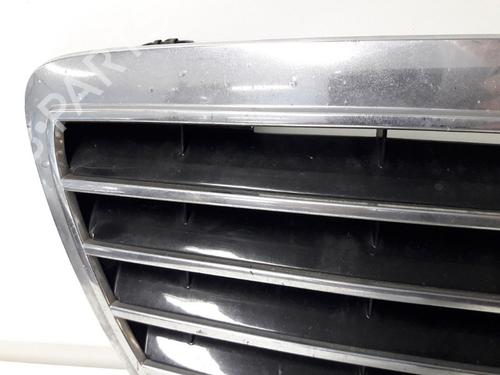 Grill MERCEDES-BENZ E-CLASS (W210) E 320 CDI (210.026) | BP22461071C40 