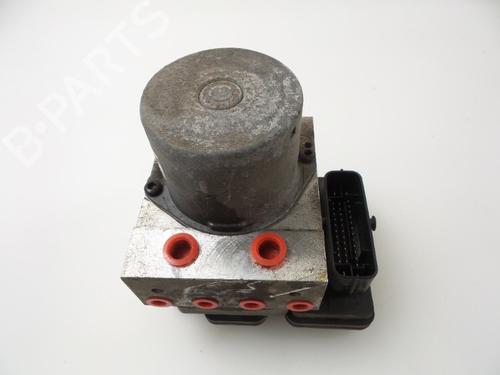 Używane Pompa ABS KIA CEE'D SW (ED) 1.6 CRDi 115 (115 hp) 30823068