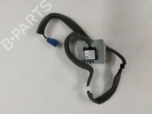Used Antenna/Base NISSAN MICRA V (K14) 0.9 IG-T (90 hp) 22489340