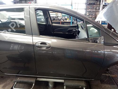 Used Right front door TOYOTA YARIS (_P13_) 1.3 (NSP130_, NSP130) (99 hp) 29812223