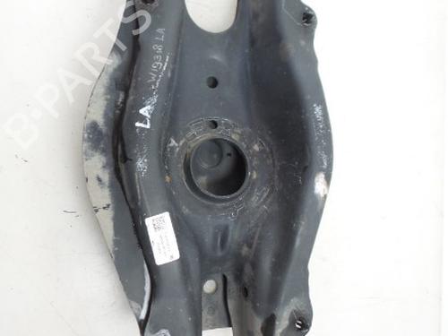 Braço suspensão trás esquerdo MERCEDES-BENZ C-CLASS (W205) C 220 BlueTEC / d (205.002, 205.004) (170 hp) 30820239