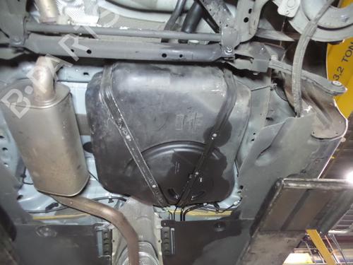 Used Fuel tank VOLVO V40 Hatchback (525) D2 (114 hp) 22491395