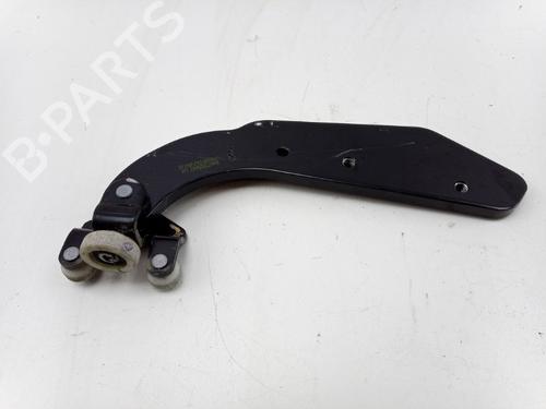 Used Hinge/Door check strap MERCEDES-BENZ VITO Van (W447) 119 CDI / BlueTEC (447.601, 447.603, 447.605) (190 hp) 23568293