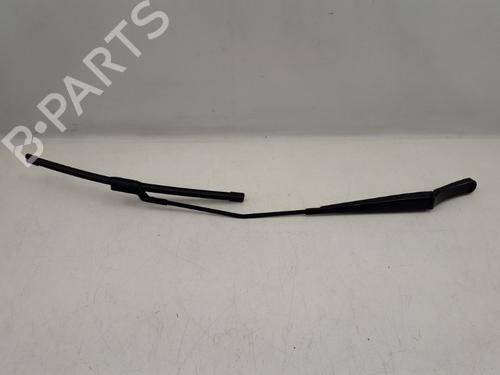 Used Front windshield wiper arm VW GOLF VII (5G1, BQ1, BE1, BE2) 1.0 TSI (86 hp) 22500563
