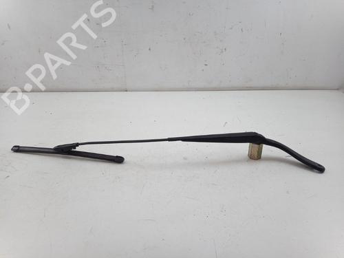 Front windshield wiper arm RENAULT TWINGO III (BCM_, BCA_) 1.0 SCe 75 | BP32330219C143 