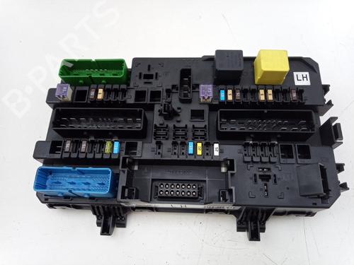 Used Fuse box OPEL ASTRA H Estate (A04) 1.8 (L35) (140 hp) 30538465
