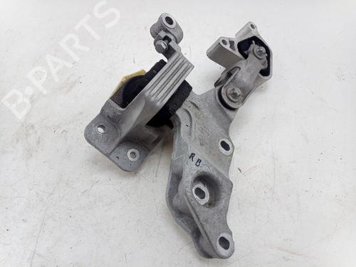 Used Engine mount Engine mount MERCEDES-BENZ V-CLASS (W447) V 300 CDI / d (447.811, 447.813, 447.815) (237 hp) 39963388 39963388