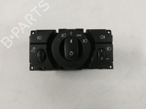 Used Headlight switch BMW 5 (E60) 520 i (170 hp) 22467004