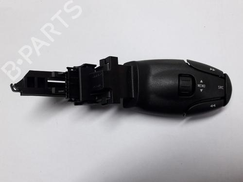 Stuurwielbediening PEUGEOT 307 SW (3H) 1.6 HDI 90 (90 hp) 22501765