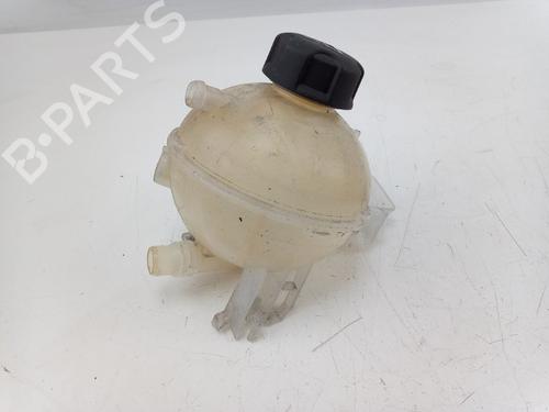 Used Expansion tank PEUGEOT 5008 II (MC_, MJ_, MR_, M4_) 1.6 BlueHDi 120 (MCBHZH, MCBHZW) (120 hp) 22493800