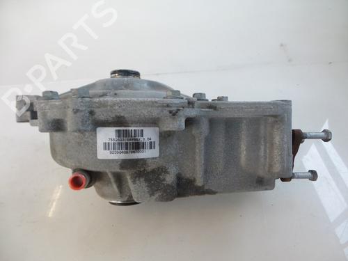 Differential, foran BMW X6 (E71, E72) xDrive 35 d (286 hp) 22476257