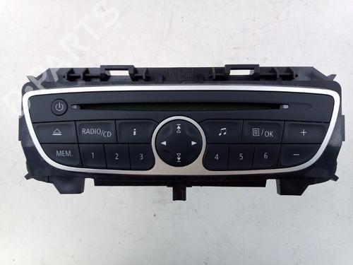 Bilradio RENAULT TWINGO II (CN0_) 1.2 Turbo (CN0C, CN0F) (100 hp) 25924071