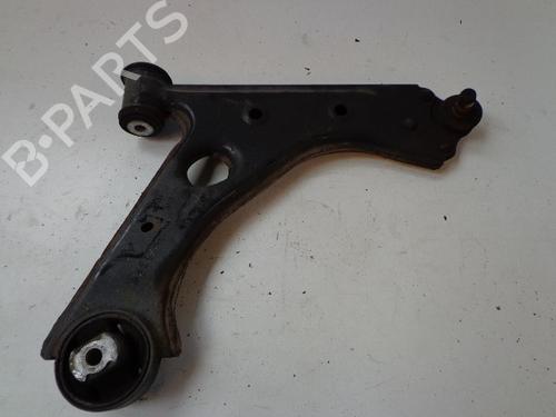 Used Right front suspension arm FIAT GRANDE PUNTO (199_) 1.4 (199AXB11, 199AXB1A, 199BXB1A, 199AXL1A) (77 hp) 22468472