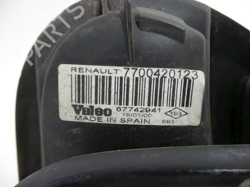 Right taillight RENAULT LAGUNA I (B56_, 556_) 1.8 16V (B563, B564) | BP22457799C35 
