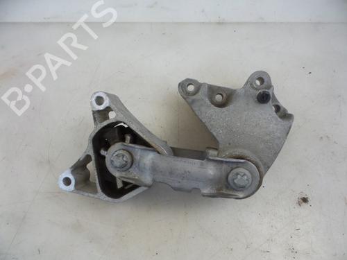 Used Engine mount MERCEDES-BENZ A-CLASS (W176) A 180 CDI (176.000) (109 hp) 22488520