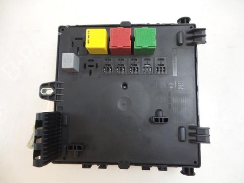 Fuse box OPEL VECTRA C GTS (Z02) 1.8 16V (F68) | BP22478069E1