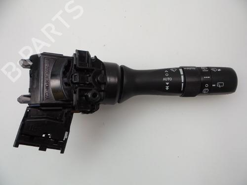 Used Steering column stalk TOYOTA YARIS (_P13_) 1.3 (NSP130_, NSP130) (99 hp) 22473541