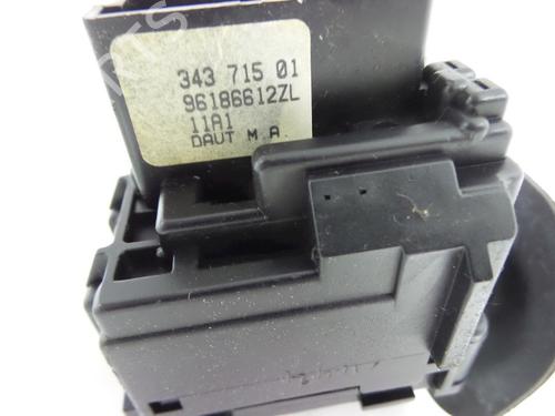 Steering column stalk PEUGEOT 607 (9D, 9U) 2.2 HDi | BP22462459I23 