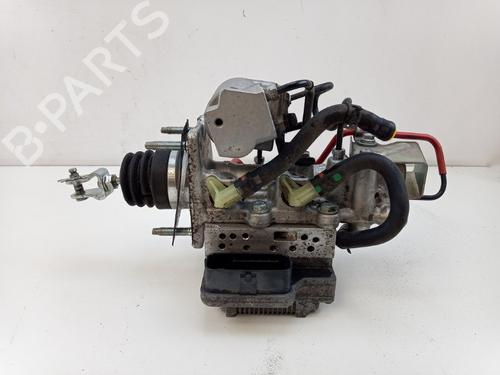 ABS Bremseaggregat TOYOTA YARIS (_P13_) 1.5 Hybrid (NHP130_) (101 hp) 27260956