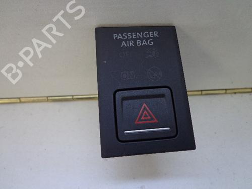 Used Switch VW GOLF VII (5G1, BQ1, BE1, BE2) 1.6 TDI (110 hp) 22471445