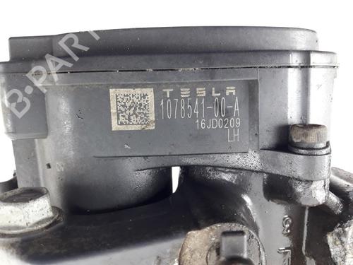 Venstre bremsekaliber bag TESLA MODEL S (5YJS) 70 | BP24298670M107