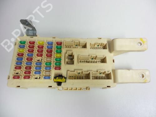 Used Fuse box HYUNDAI SANTA FÉ II (CM) 2.2 CRDi 4x4 (155 hp) 30823029