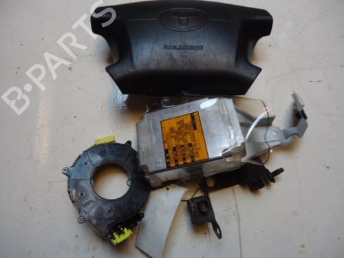 driver-airbag-toyota-corolla-compact-_e11_-16-ae111_-8917012070-2310000620-1997-1998-1999-2000-2001-2002-22451982 main image