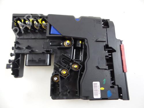 Used Fuse box MERCEDES-BENZ C-CLASS (W204) C 220 CDI (204.002) (170 hp) 22475556