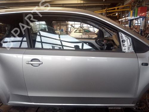Used Right front door VW UP! (121, 122, BL1, BL2, BL3, 123) 1.0 (75 hp) 31075716