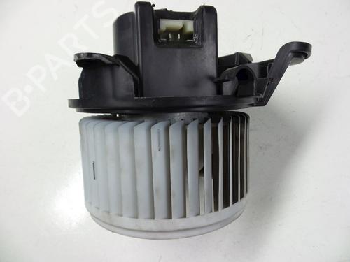 Used Heater blower motor FIAT GRANDE PUNTO (199_) 1.4 (199AXB11, 199AXB1A, 199BXB1A, 199AXL1A) (77 hp) 22453956