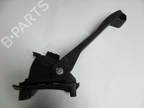 Used Pedal VOLVO S60 I (384) T5 (250 hp) 22451906