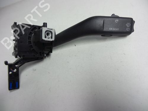 Used Steering column stalk SKODA OCTAVIA II Combi (1Z5) 1.6 (102 hp) 22458399