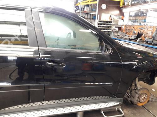 Used Right front door MERCEDES-BENZ M-CLASS (W164) ML 280 CDI 4-matic (164.120) (190 hp) 30817940