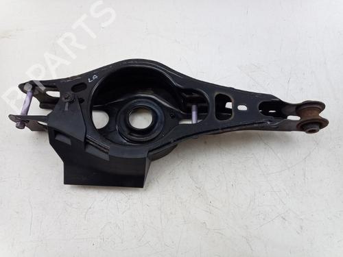 Venstre bagtil bærearm Venstre bagtil bærearm TOYOTA RAV 4 V (_A5_, _H5_) 2.5 Hybrid (AXAH52) (218 hp) 33677345 33677345